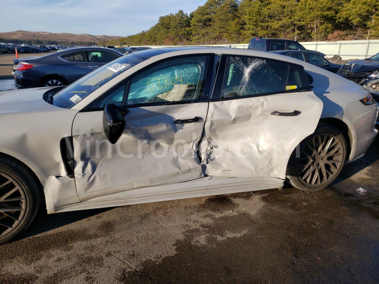 WP0AB2A70HL124012