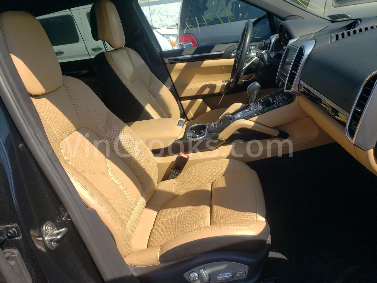 WP1AB2A21GLA93693