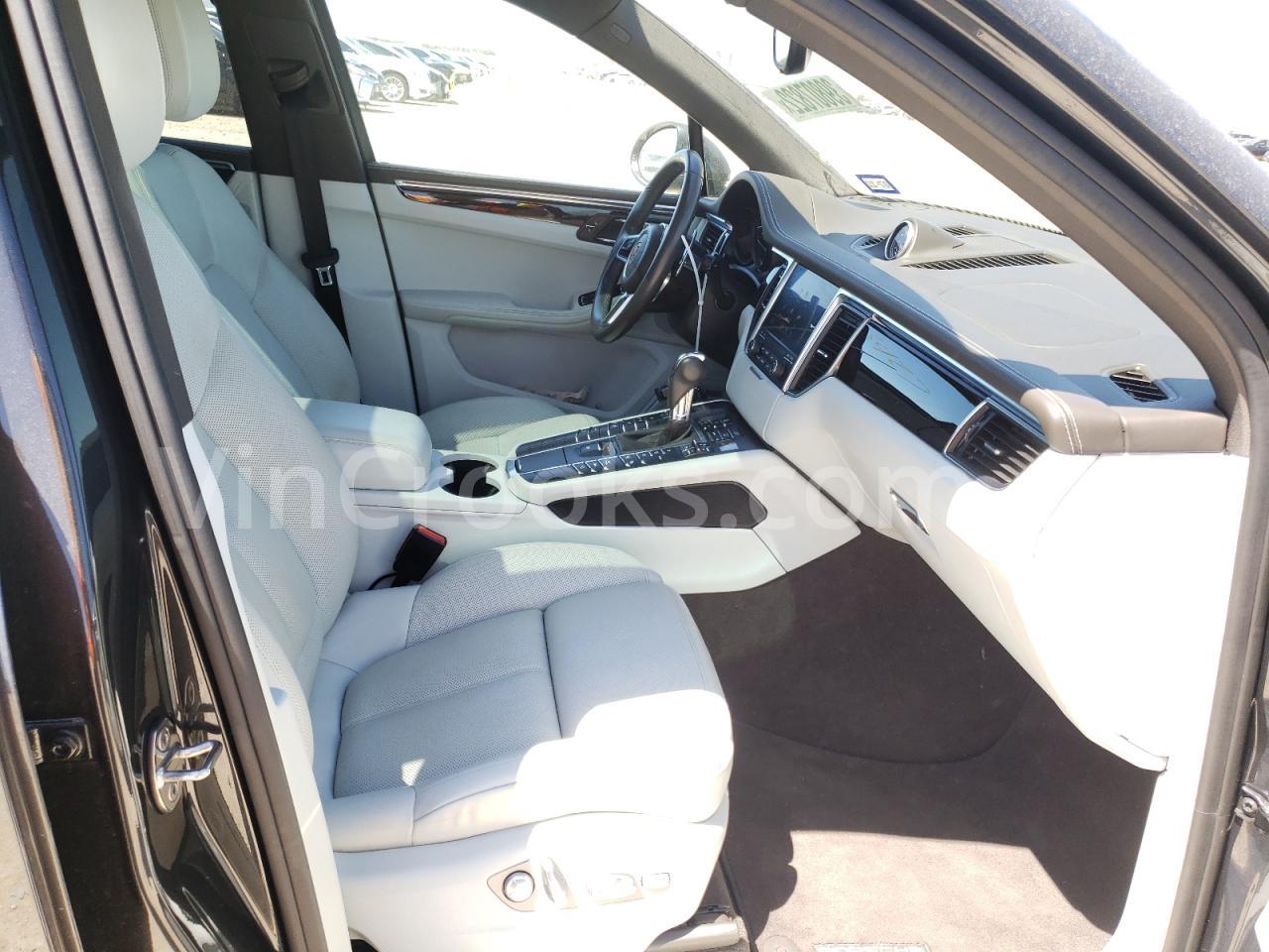 WP1AA2A56JLB12503