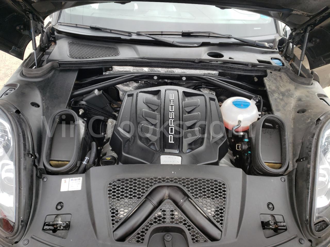 WP1AB2A56HLB16252