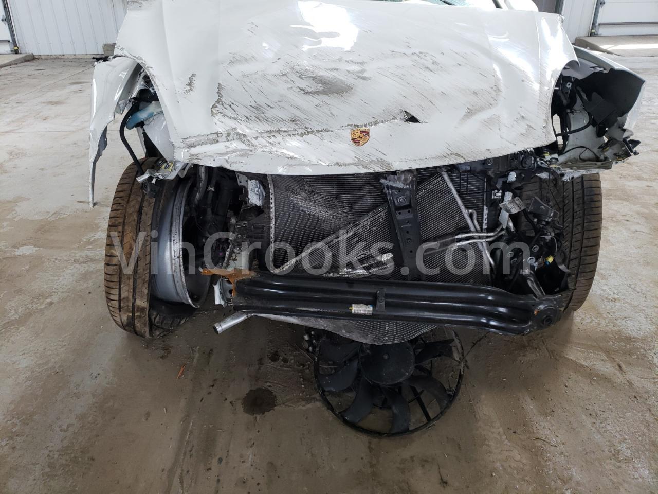 WP1AA2A2XHKA81407