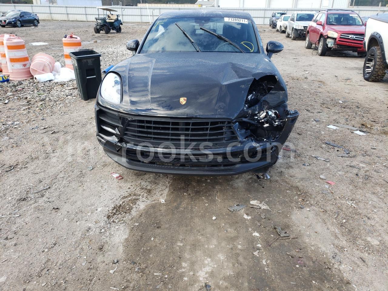 WP1AA2A55MLB04204