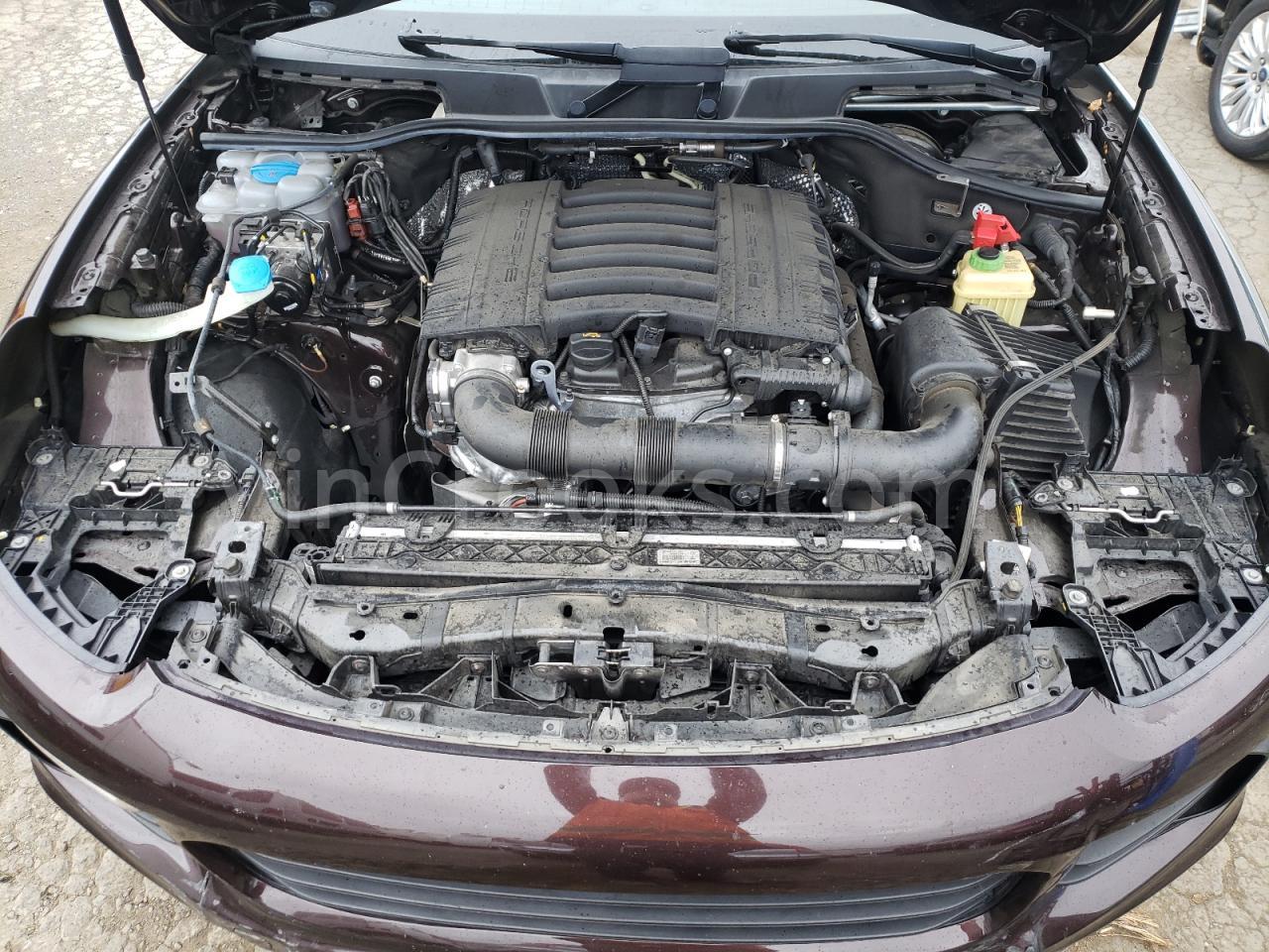 WP1AA2A23HKA89526