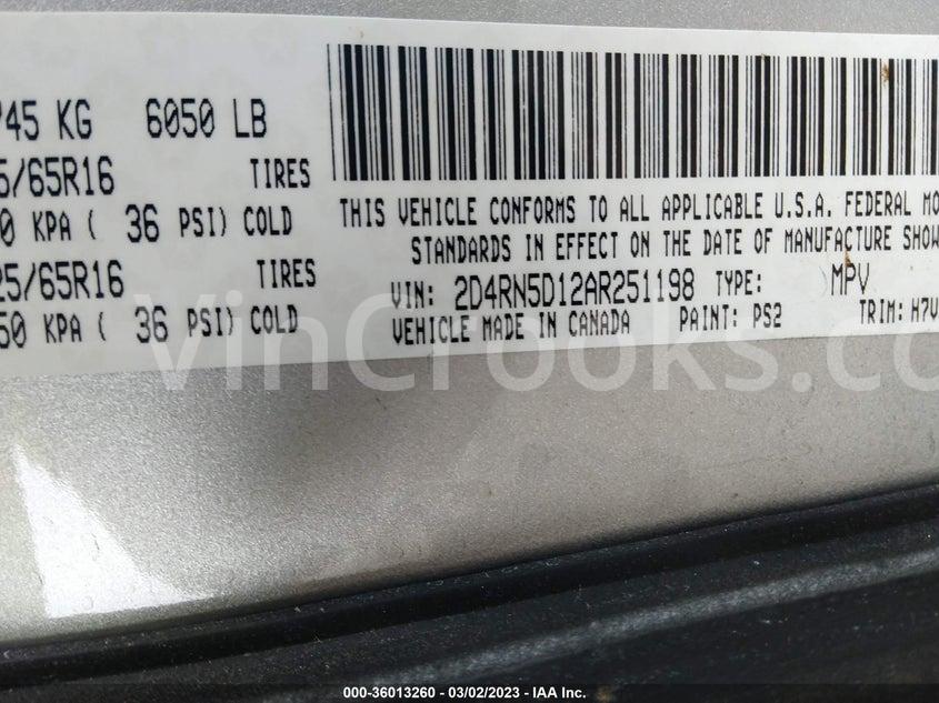 2D4RN5D12AR251198