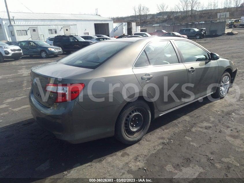4T4BF1FK9CR175657