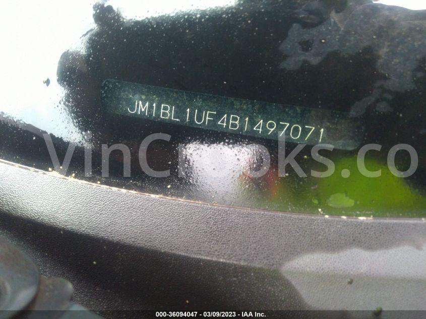 JM1BL1UF4B1497071