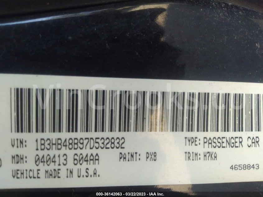 1B3HB48B97D532832