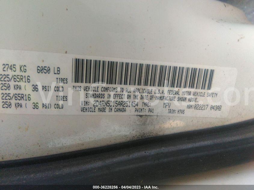 2D4RN5D15AR251454
