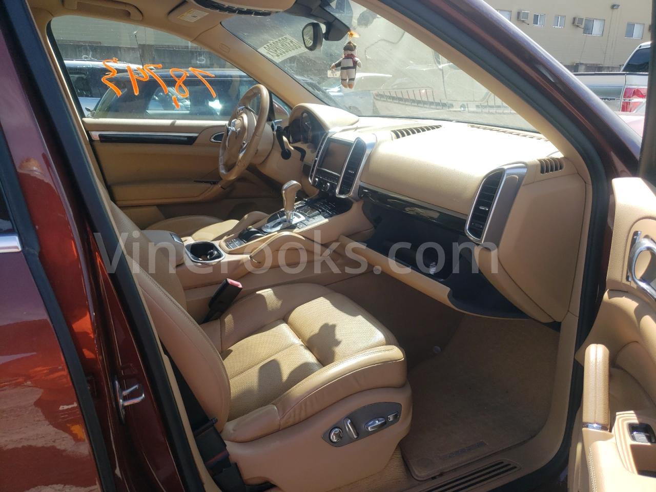 WP1AA2A26CLA00812