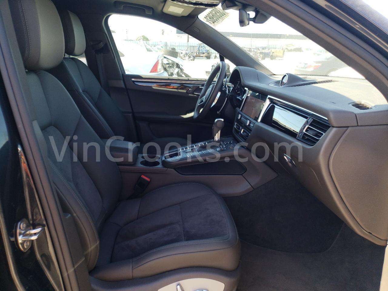 WP1AA2A50KLB01577