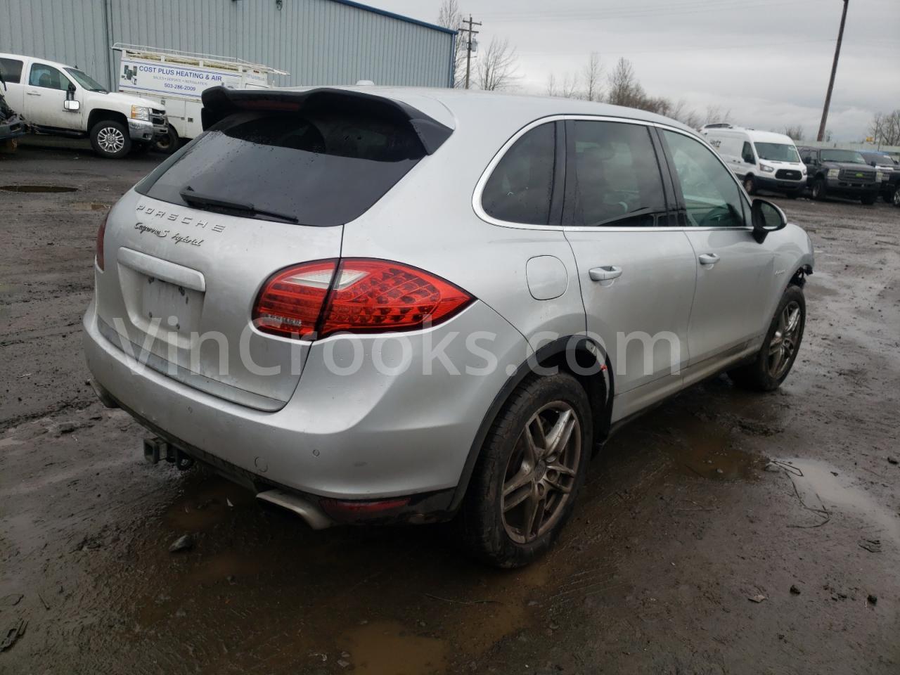 WP1AE2A22CLA93140