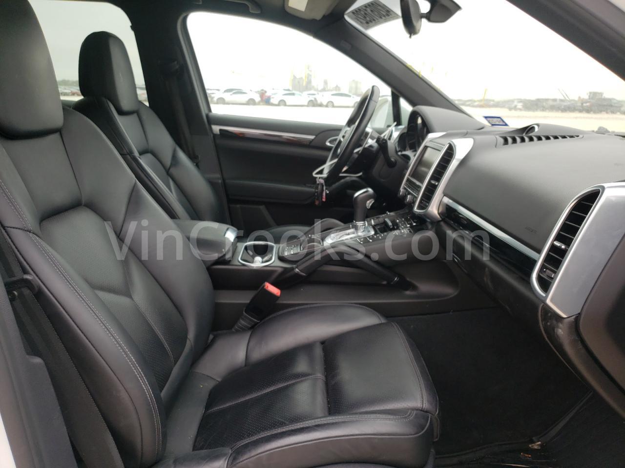 WP1AA2A29GKA13095