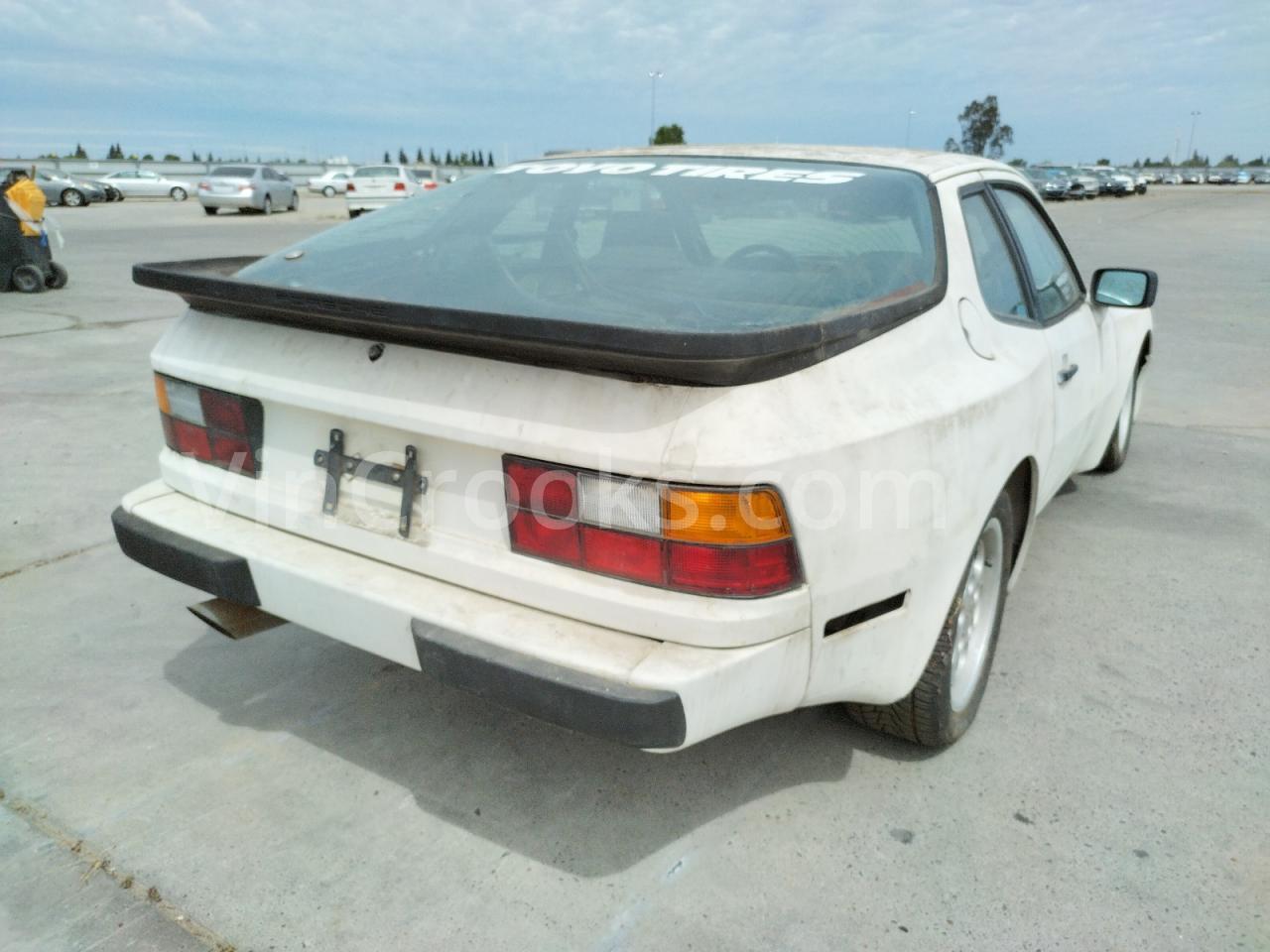 WP0AA0948FN453933