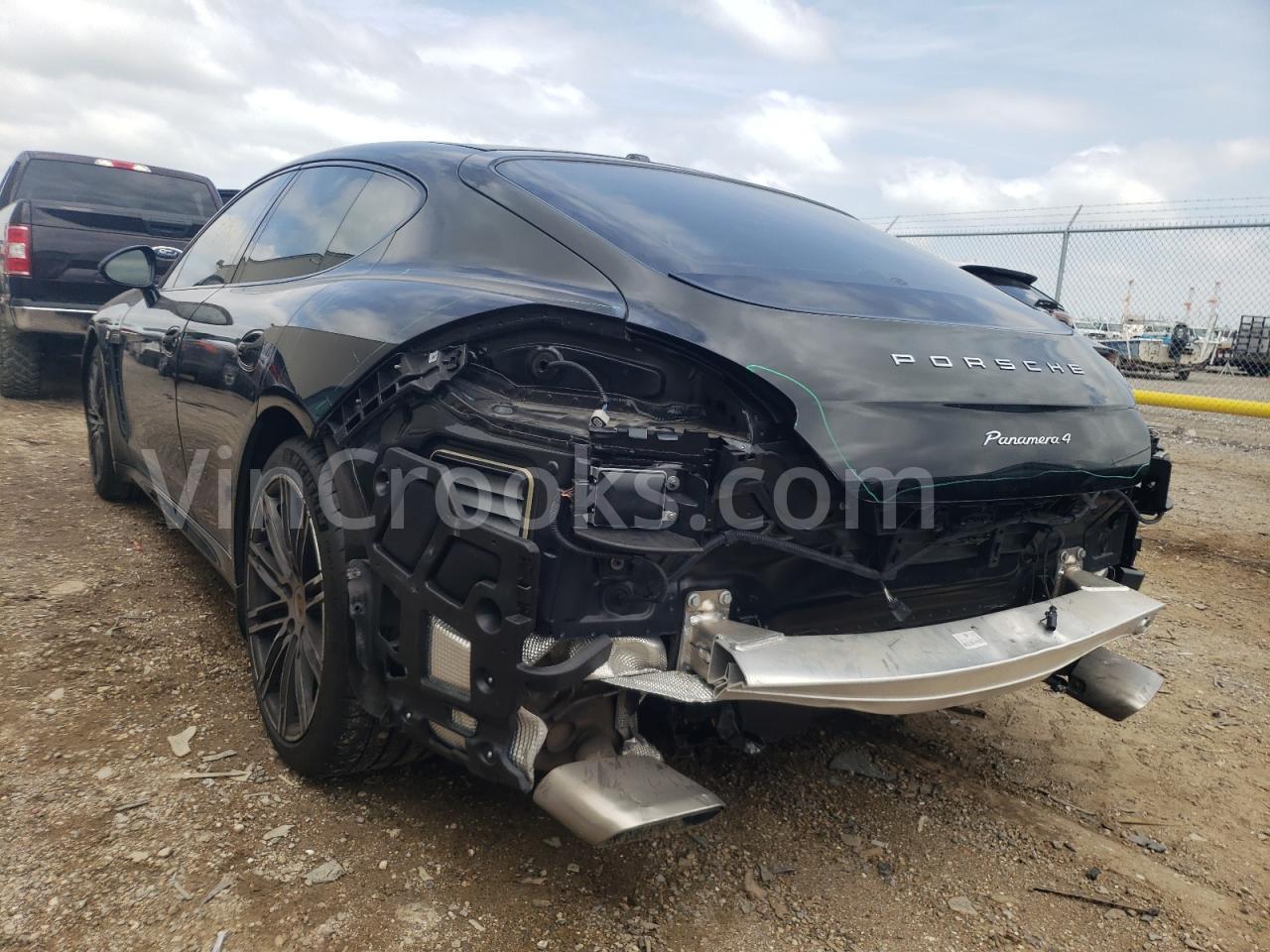 WP0AA2A78GL000832