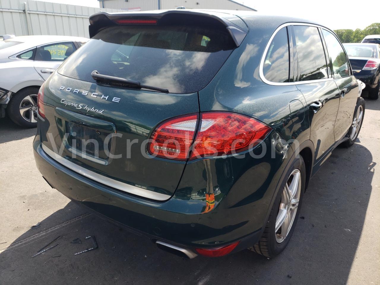WP1AE2A21CLA90620
