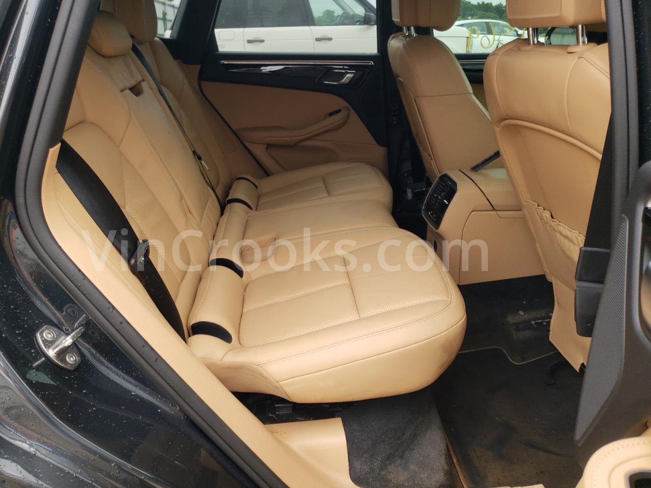 WP1AA2A55JLB12007