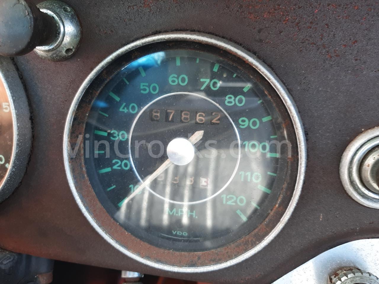 210222
