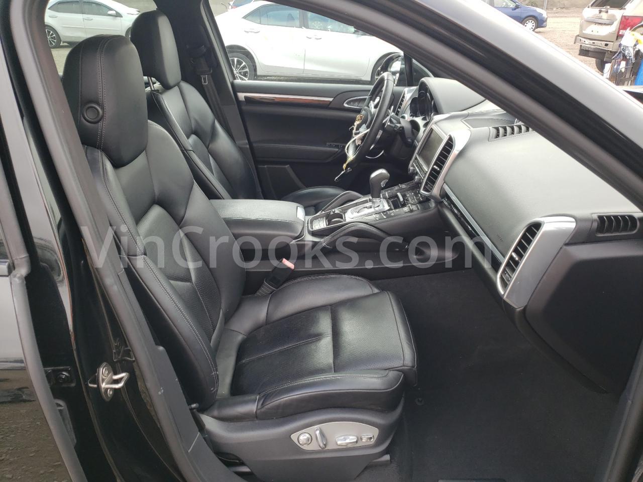 WP1AA2A26GKA09070
