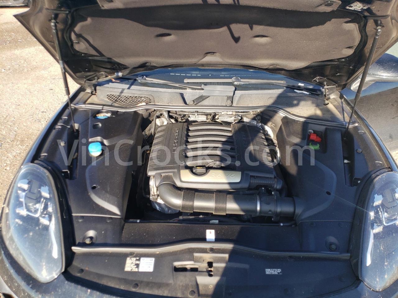 WP1AA2A24GKA36803