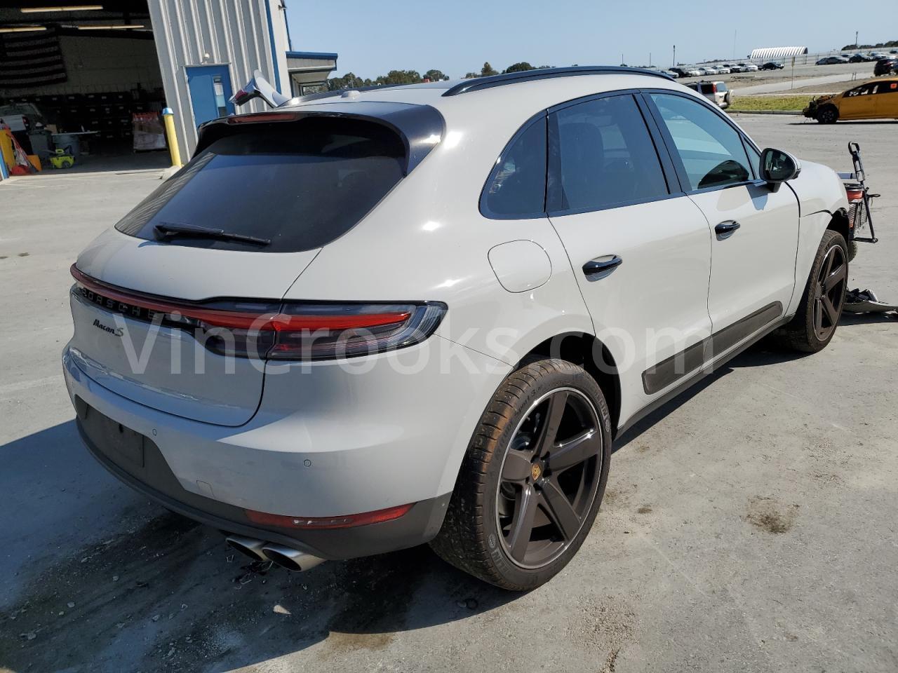WP1AB2A53MLB37019