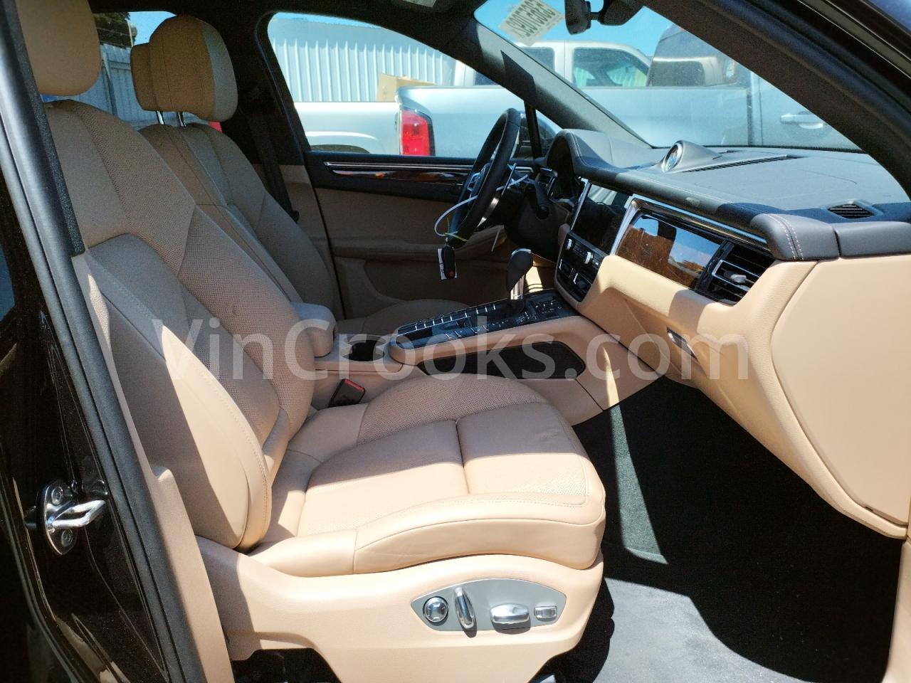 WP1AB2A57MLB37038