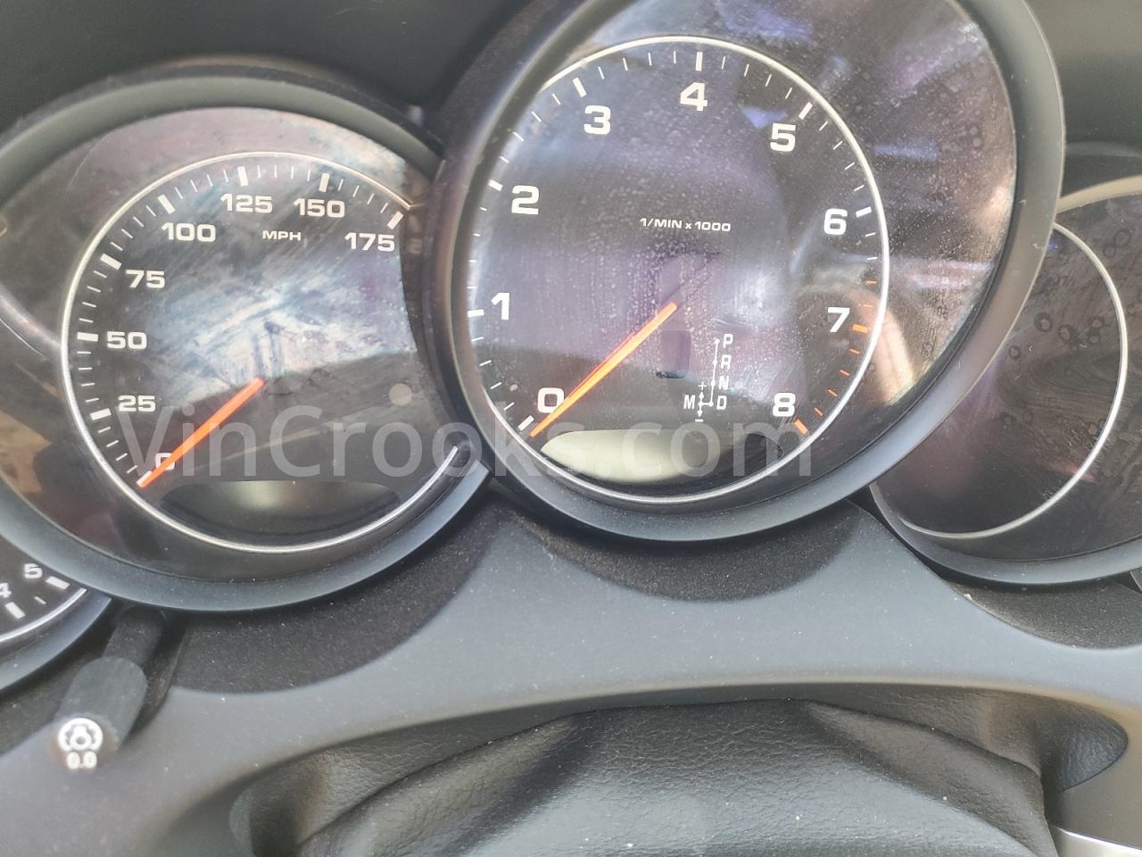 WP1AA2A28GKA37808