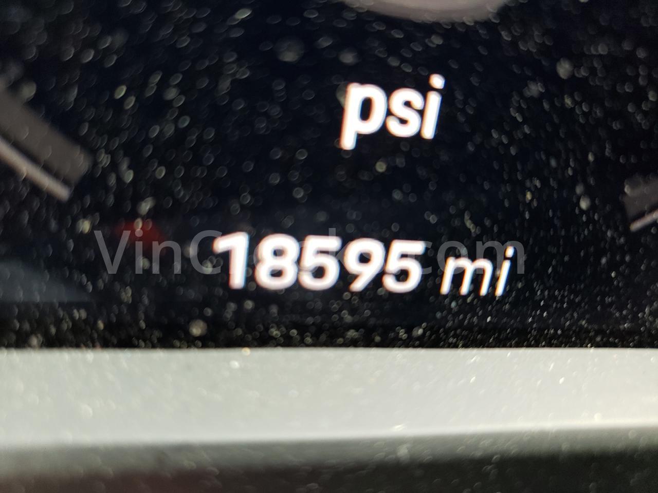 WP0AC2Y12LSA70261