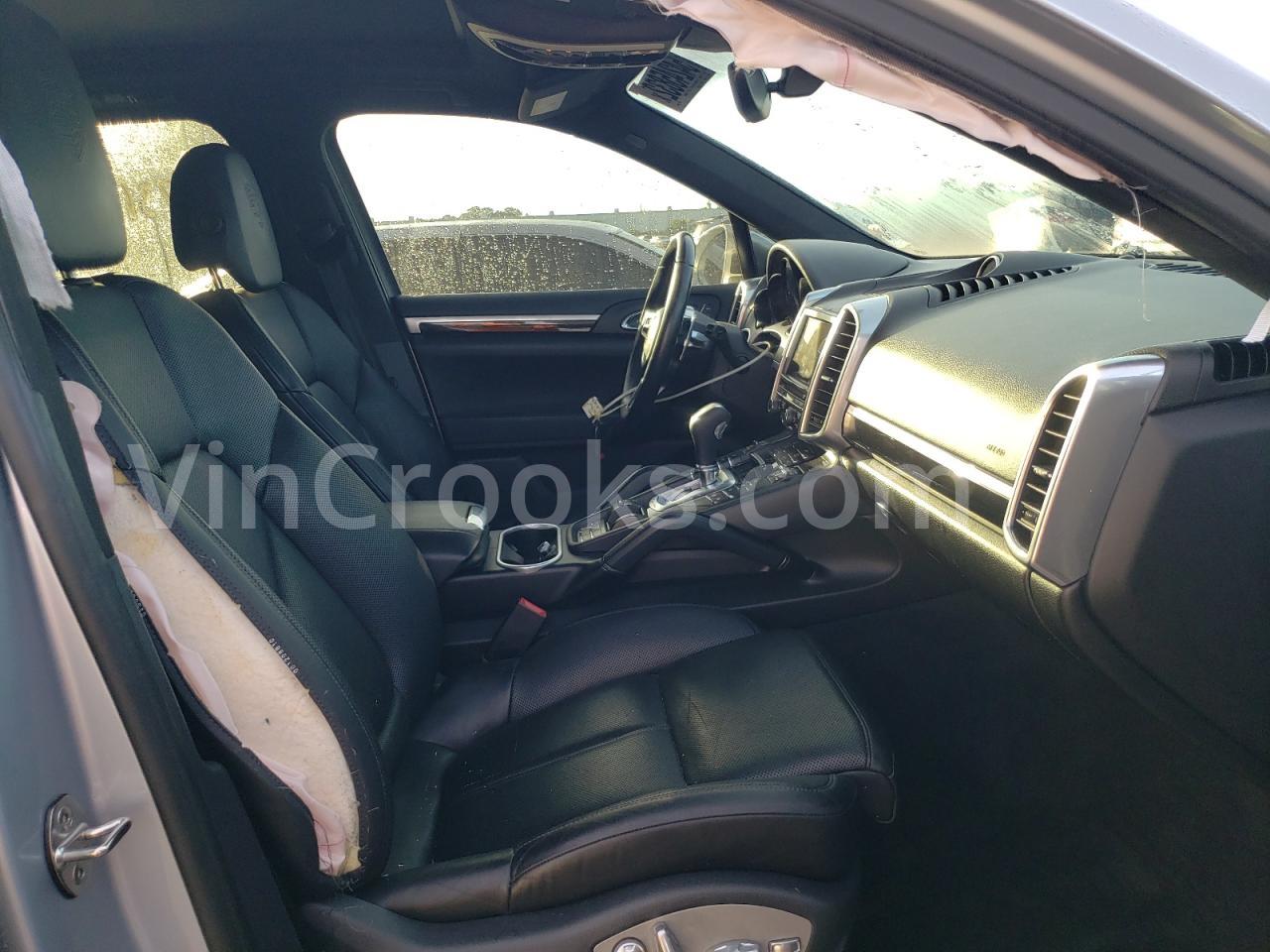 WP1AA2A23GKA37909