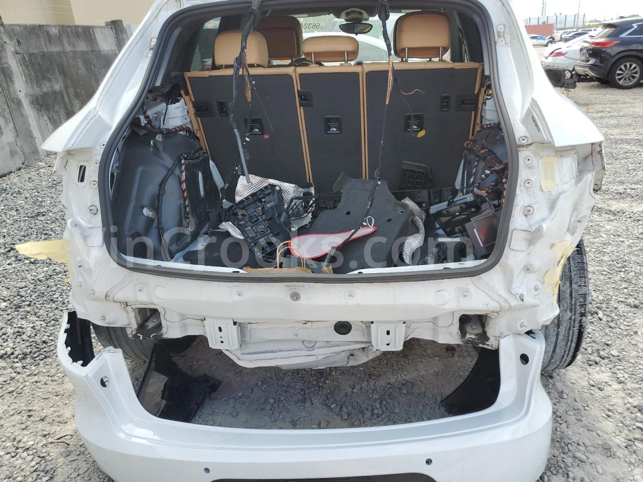 WP1AA2A58JLB08534