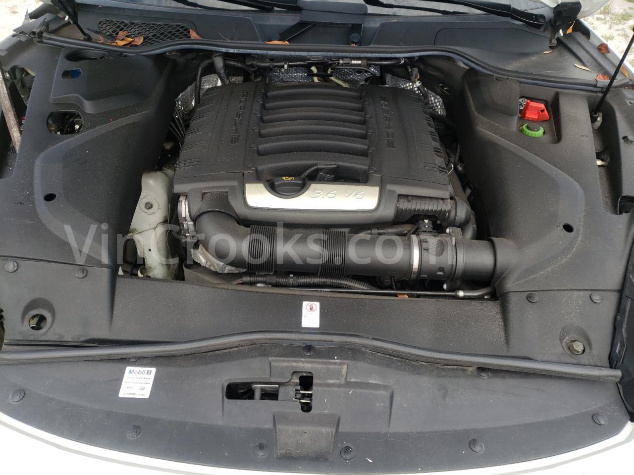 WP1AA2A21HKA82042