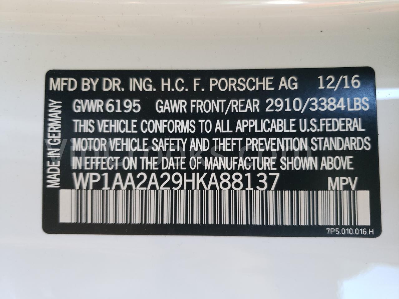 WP1AA2A29HKA88137