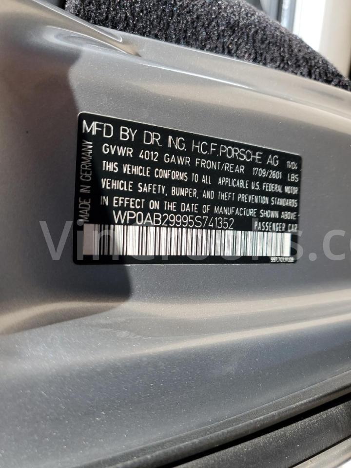 WP0AB29995S741352